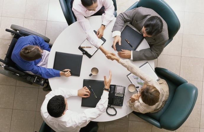 Periodo di prova al lavoro stipendio, ferie, malattia, permessi, licenziamenti, 
