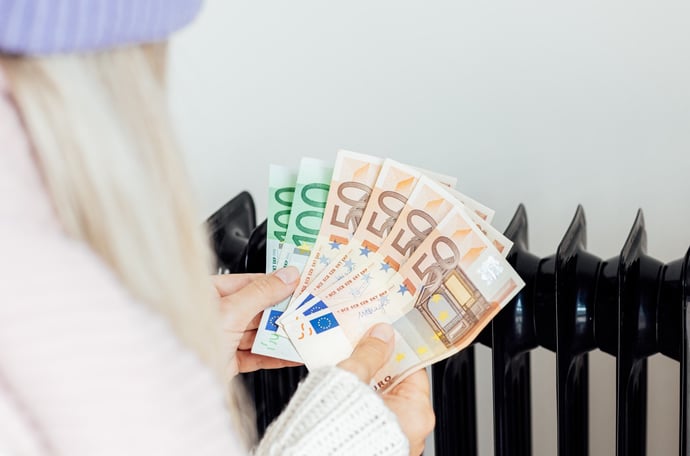 Premi di risultato e fringe benefit, differenze e effetti su stipendi con estens