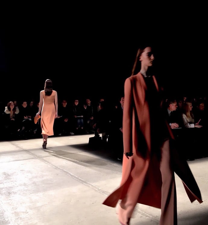 Contratto moda CCNL 2024, premi produttivit� e altre indennit� presenti. A chi s
