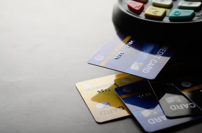 Quali sono le differenze tra carte di credito e carte prepagate