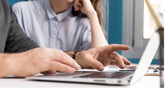 Quando il datore di lavoro o l'azienda pu� leggere email dipendenti legalmente