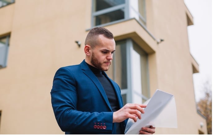 Quando l'amministratore di condominio eccede i suoi poteri e cosa si pu� fare ne