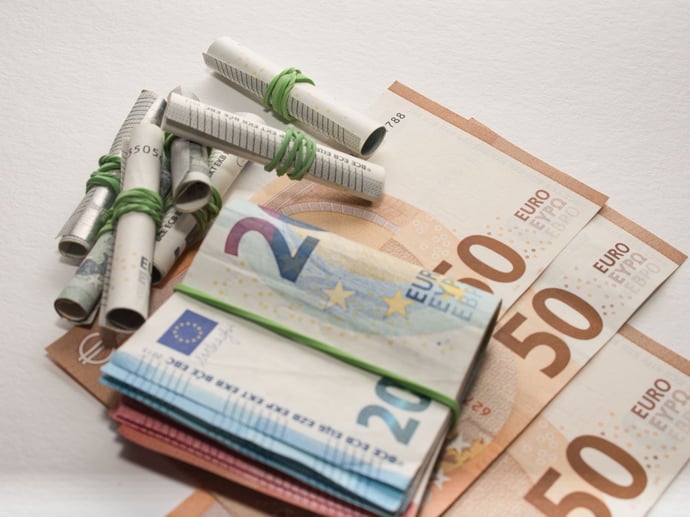 Quando si � definiti poveri e di quali aiuti si ha diritto e come si possono ott