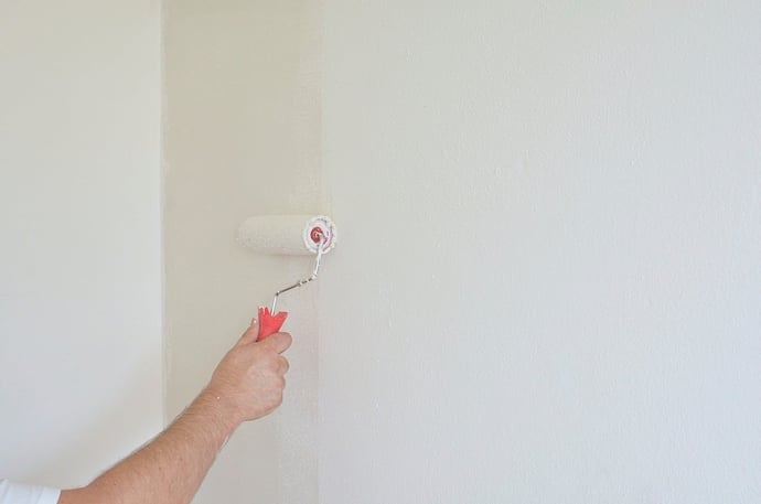 Quanto guadagna un imbianchino in proprio all'ora o per varie tipologie di lavor