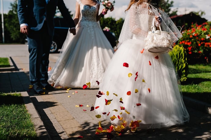 Quanto regalare per un matrimonio? I soldi da mettere nella busta considerando d