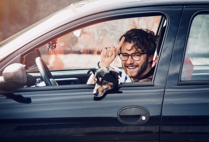 Quanto costa un auto che si paga con rate da 100-200 euro al mese realmente
