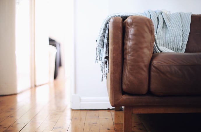 Si pu� avere domicilio senza residenza o non � possibile?