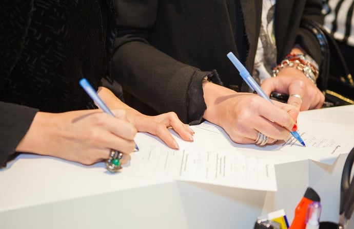 Si pu� lavorare senza contratto o � sempre necessario prima di iniziare