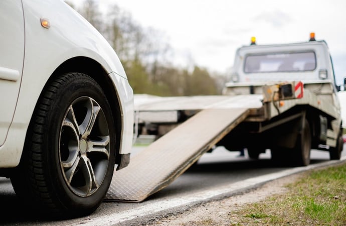 Soccorso stradale chi chiamare se auto non parte e come funziona