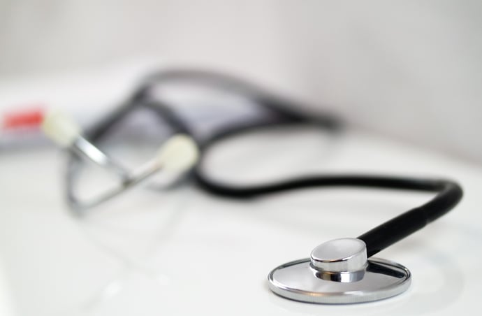 Contratto medicina generale CCNL 2024, stipendi lordi e netti. Calcolo ed esempi