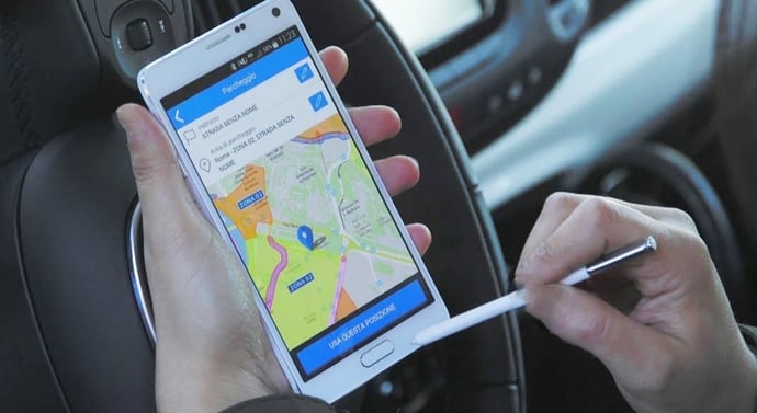 Telepass Pay come funziona, costi, parcheggi strisce blu. Conviene?