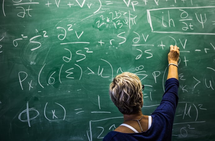 Tredicesima e quattordicesima ci sono per supplenti con contratto scuola CCNL 20