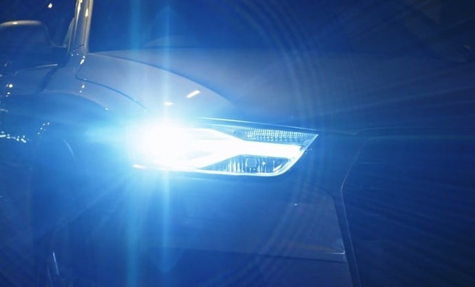 Tuning auto: i fari allo xeno sono legali?
